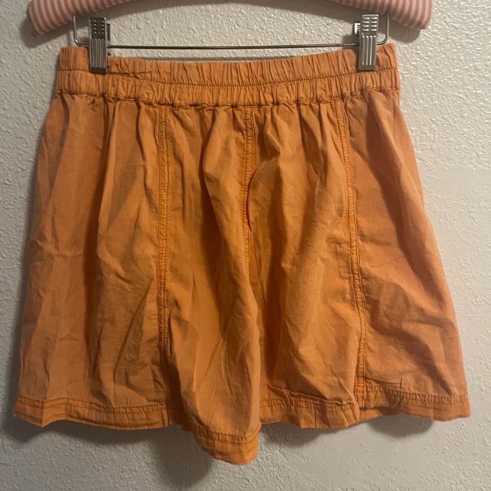 New Free People Size Small Orange Shorts with Pockets - Picture 4 of 4